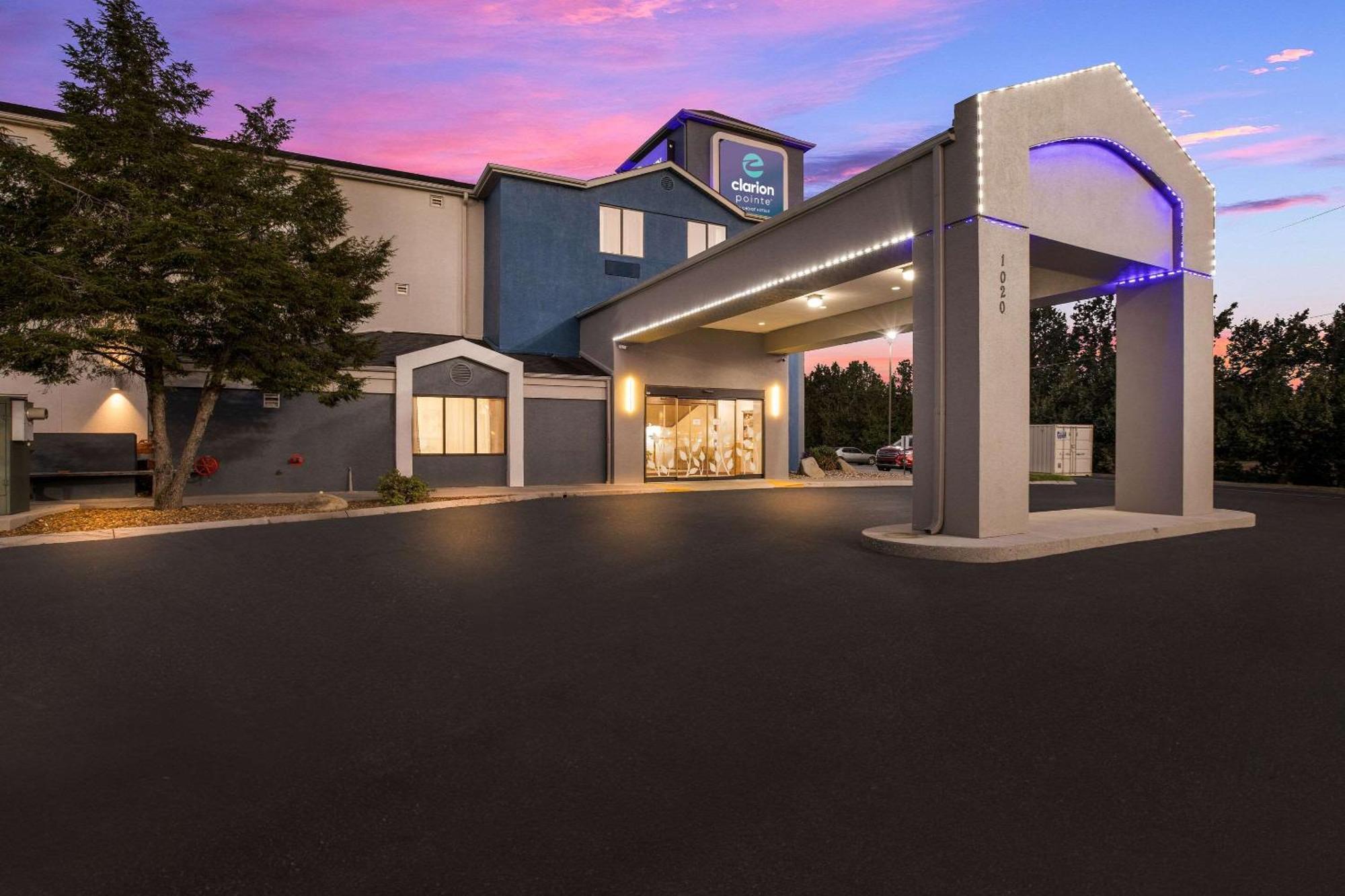 Clarion Pointe Sevierville-Pigeon Forge Exterior photo