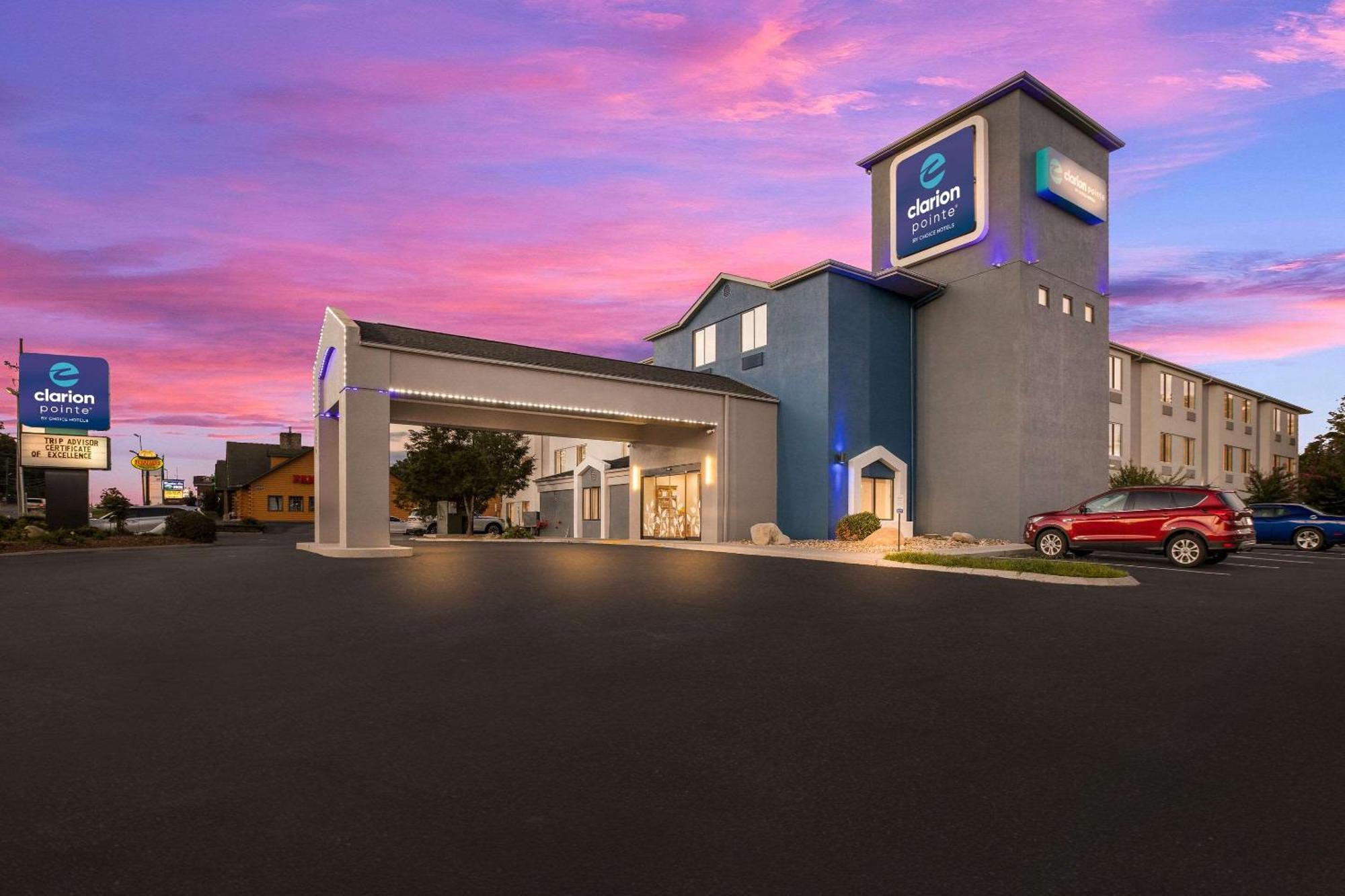 Clarion Pointe Sevierville-Pigeon Forge Exterior photo