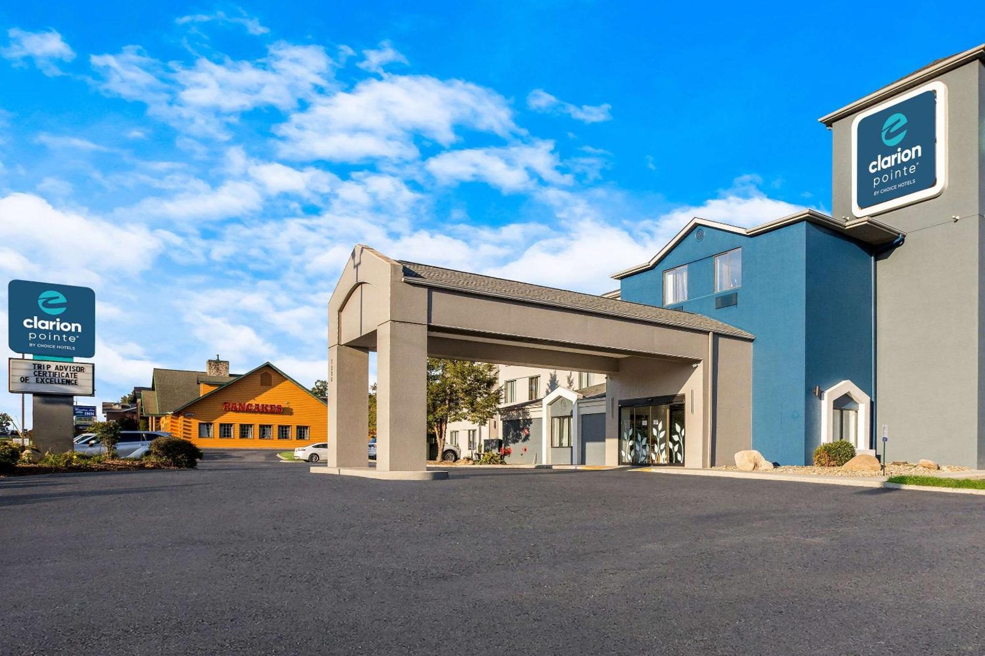 Clarion Pointe Sevierville-Pigeon Forge Exterior photo